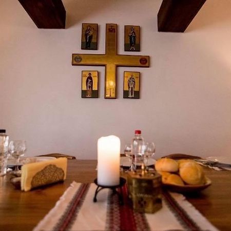 Casa De Oaspeti Sfantul Nicolae Iasi Bagian luar foto