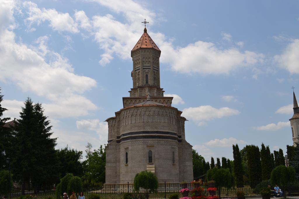 Casa De Oaspeti Sfantul Nicolae Iasi Bagian luar foto