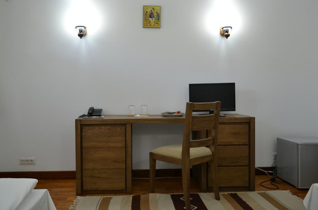 Casa De Oaspeti Sfantul Nicolae Iasi Bagian luar foto